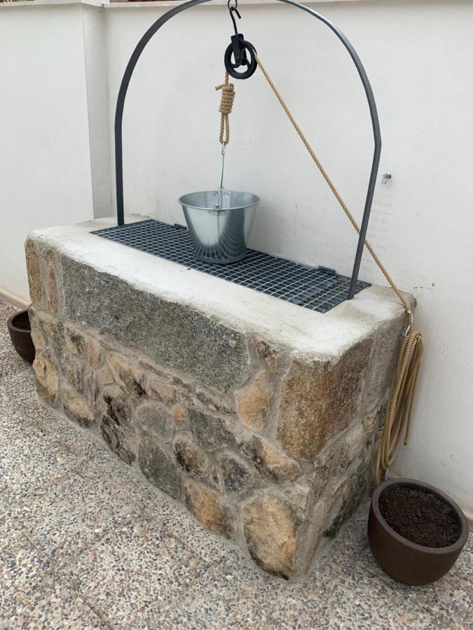 Acogedora Casa Con Patio En El Tiemblo Apartment Exterior photo